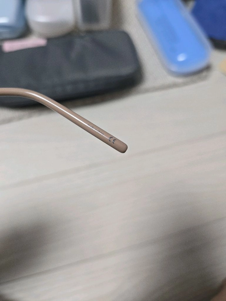 어크루 투브릿 무광 핑크 안경 이미지