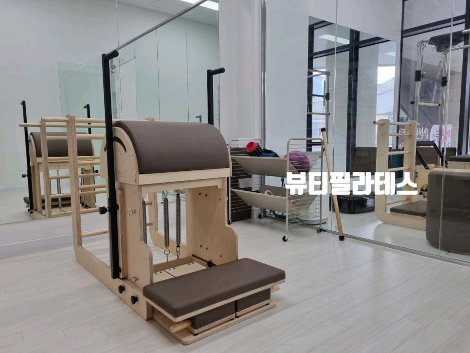 콤비(체어+바렐) 뷰티 필라테스 기구 이미지