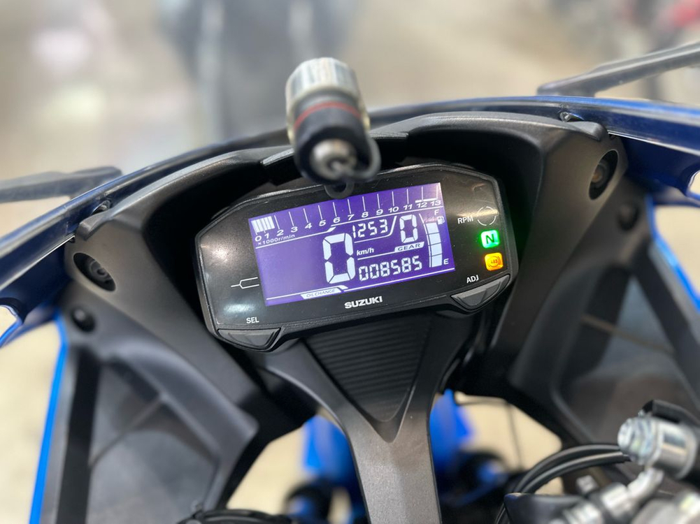 스즈키 gsxr125 23년8천 2ch블박 이미지