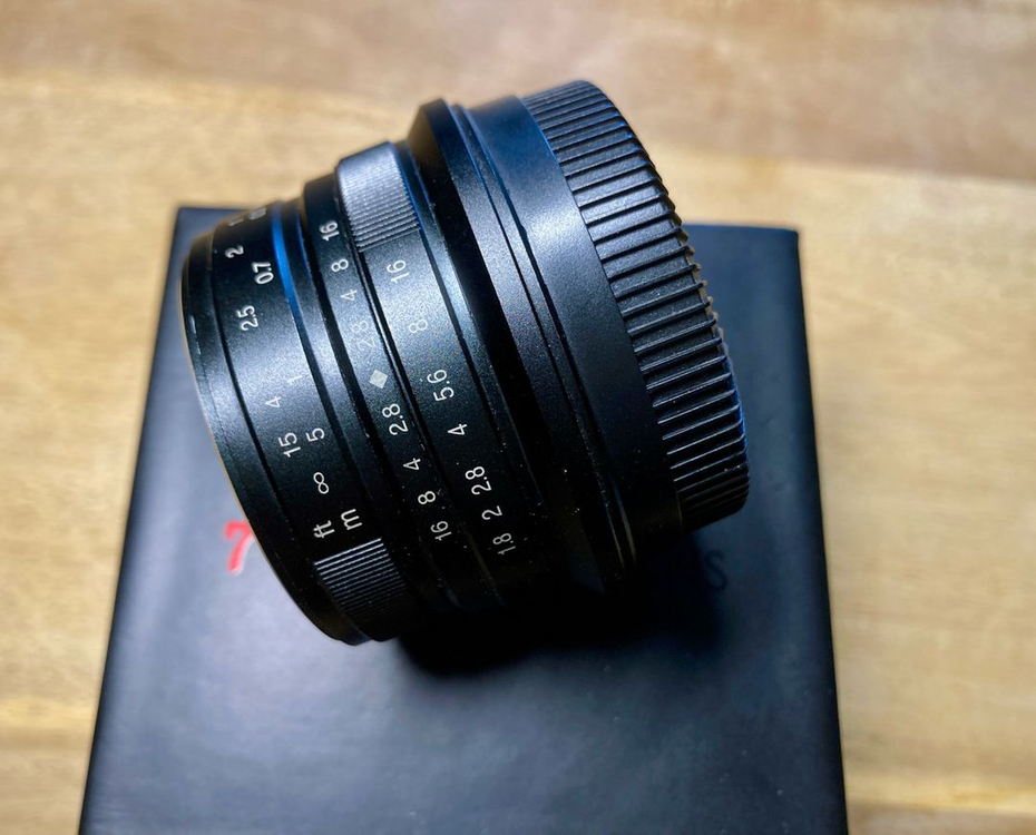 7artisans 25mm F1.8 렌즈 FX 마운트 판매해요 이미지