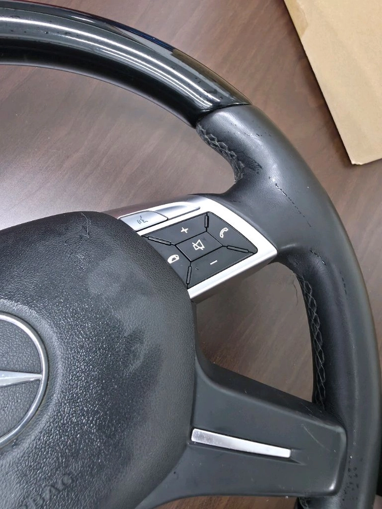 벤츠 G63amg 순정 우드핸들 판매합니다. 이미지