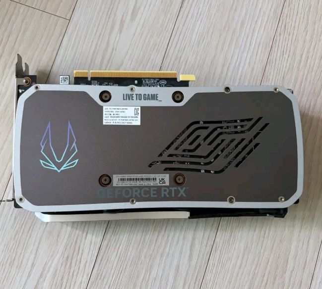 RTX 4070 SUPER 이미지