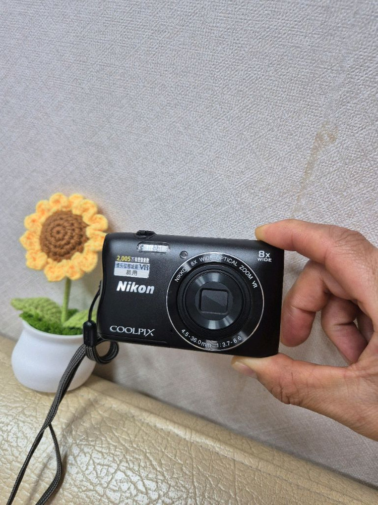 니콘 쿨픽스 S3700 블랙 (20배 줌/슬림 바디/와이파이 내장/상태 이미지