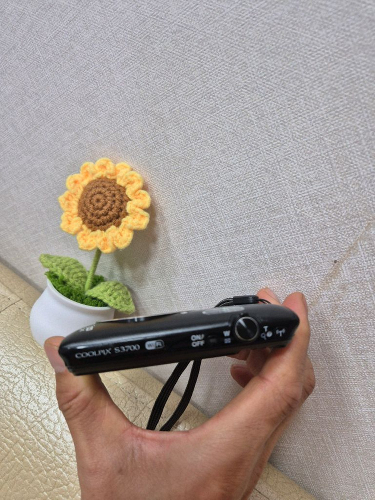 니콘 쿨픽스 S3700 블랙 (20배 줌/슬림 바디/와이파이 내장/상태 이미지