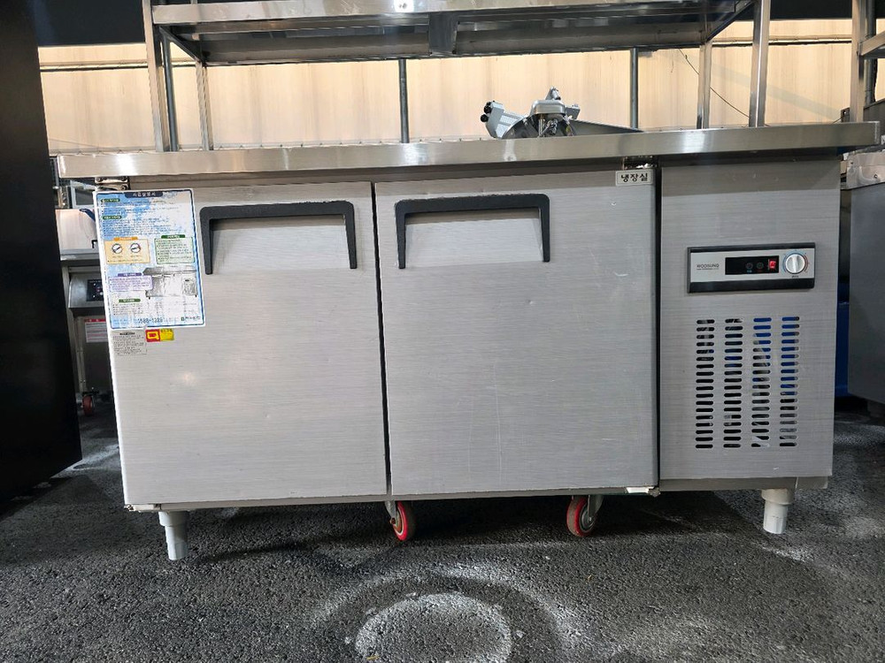 그랜드우성 토핑냉장고 1500 + 상부선반 CWS-150RBT 이미지