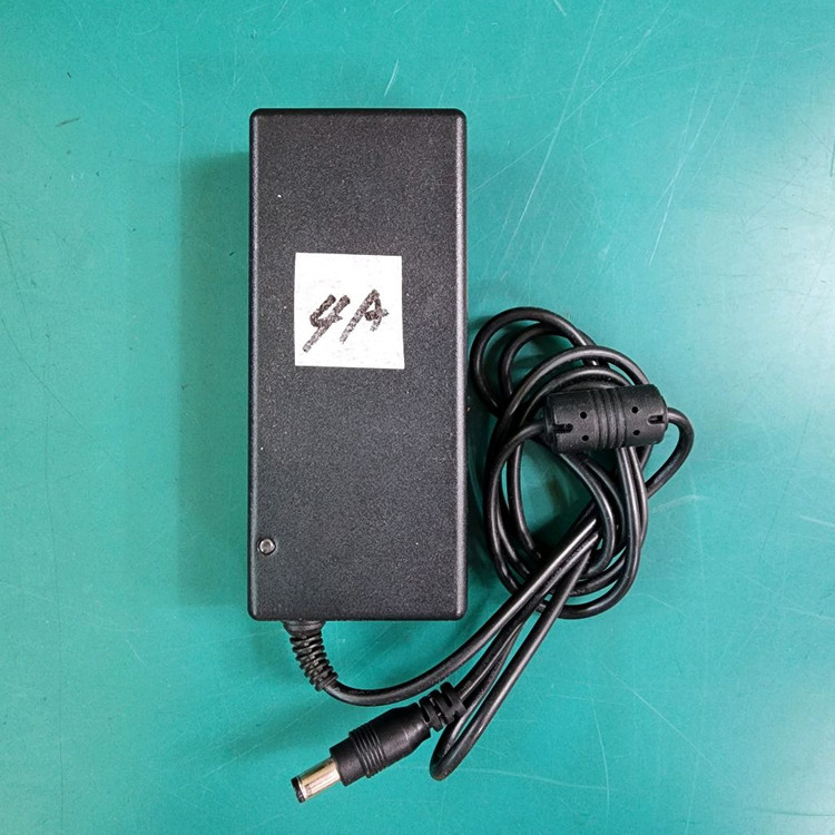 12V 4A 고출력 AC 어댑터 (M120400P911) 외관 깨끗 이미지