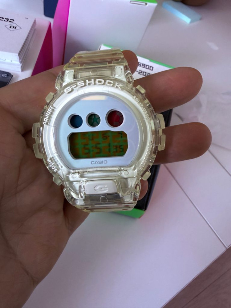 카시오 지샥 DW-6900 1995-2020 투명 시계 이미지