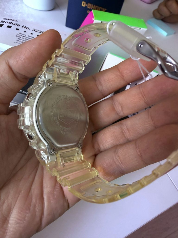 카시오 지샥 DW-6900 1995-2020 투명 시계 이미지