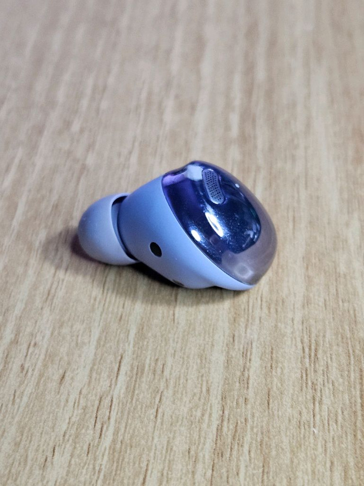 갤럭시 버즈프로 팬텀바이올렛 왼쪽 SM-R190 이미지