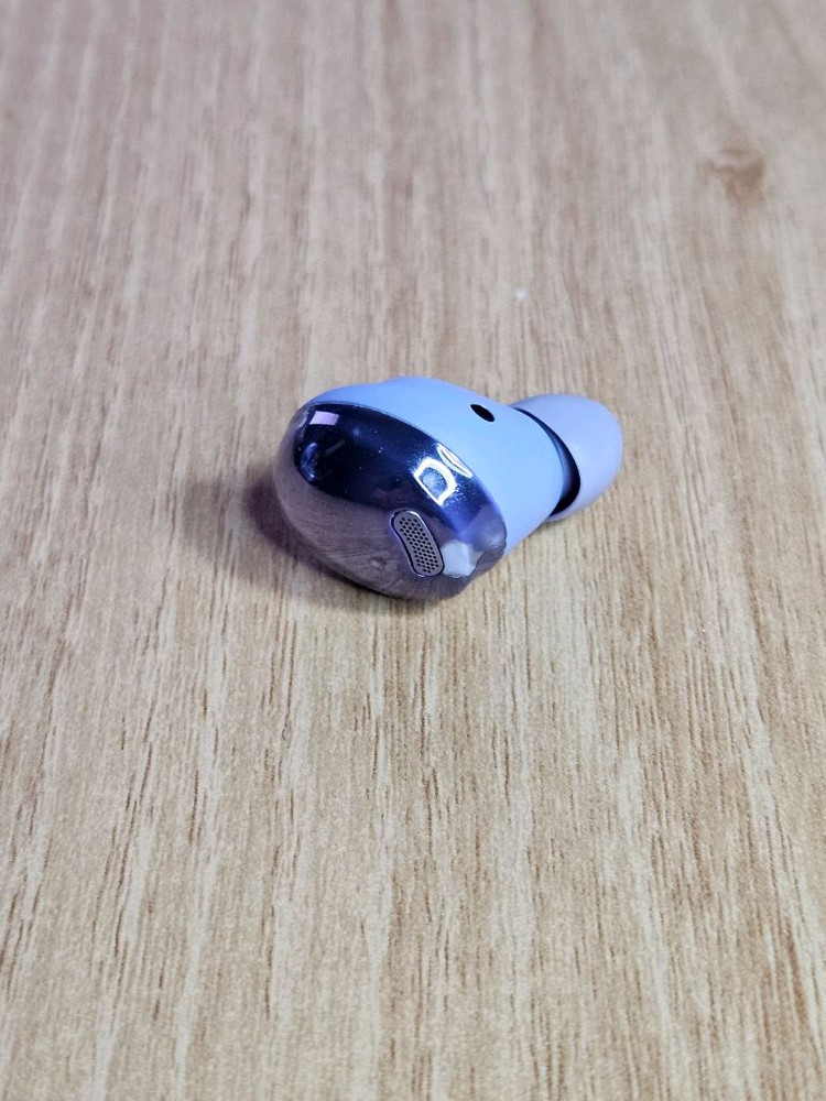 갤럭시 버즈프로 팬텀바이올렛 왼쪽 SM-R190 이미지