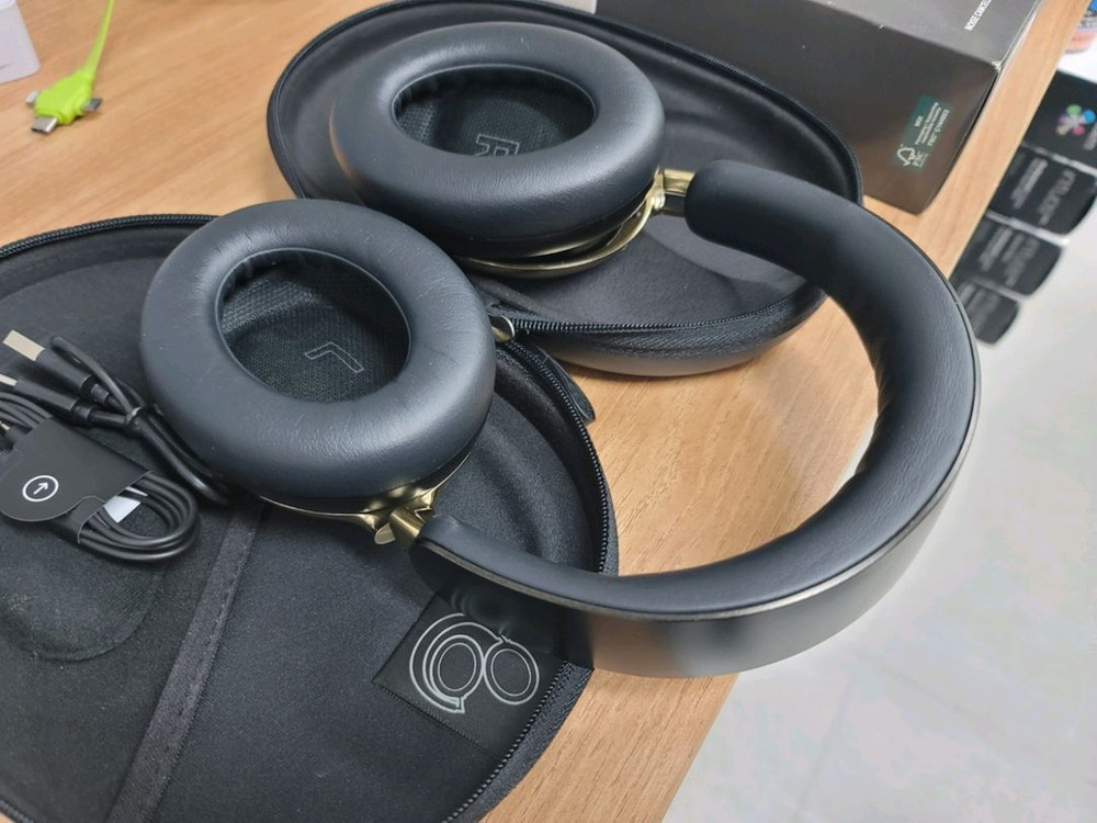 BOSE 보스 QC 울트라 무선 헤드폰 2세대 골드 블랙 국내 정품 이미지