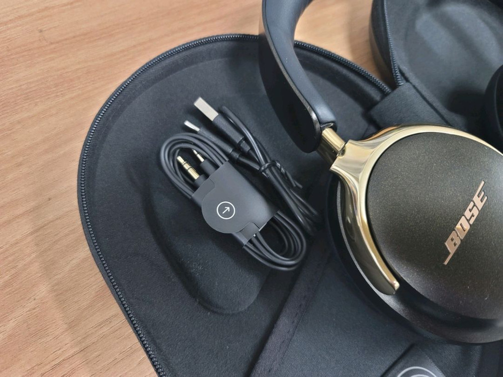 BOSE 보스 QC 울트라 무선 헤드폰 2세대 골드 블랙 국내 정품 이미지