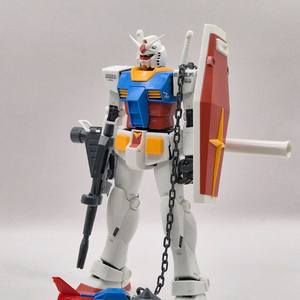 (중상급) MG 1/100 퍼스트 2.0 건담 반다이 건프라 이미지