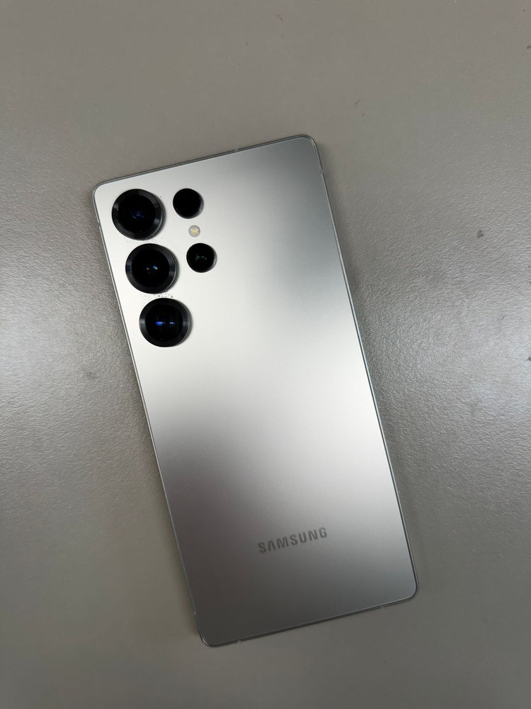 (자급제)갤럭시S25울트라 1TB 티타늄그레이 25년 2월개통 신폰급 110만원 이미지