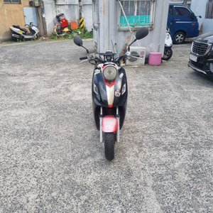 클래식 스쿠터 대림 커플50cc 판매 합니다 연비 및 내구성 우수한 차량 판매 합니다......... 이미지