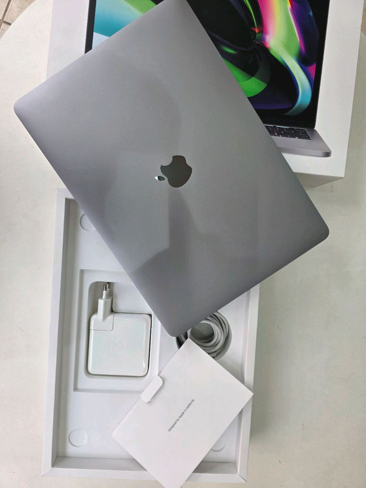 맥북 프로 M1 13인치 16GB 512G S급 이미지