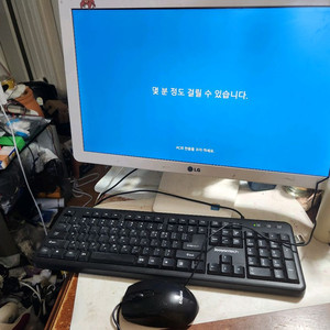 LG 일체형 PC 22인치 데스크탑 판매 합니다 이미지