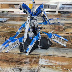 RG 하이뉴 건담 유광마감 부분도색 LED 이미지