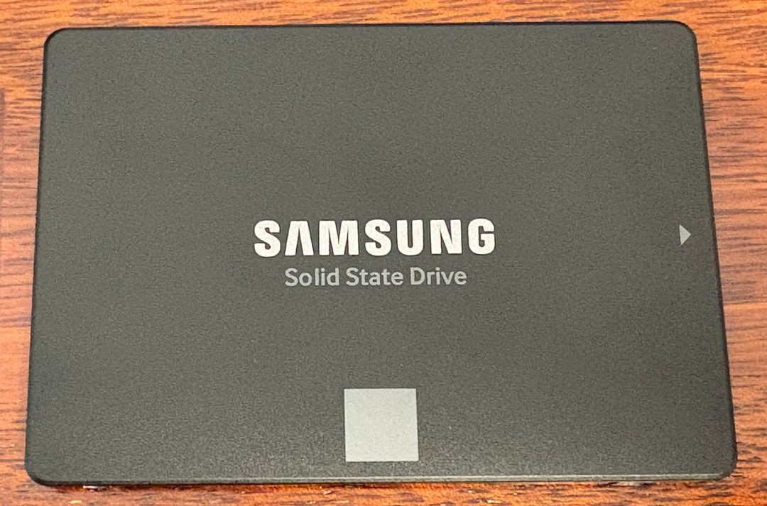 삼성 870 EVO SSD 4TB 판매 이미지