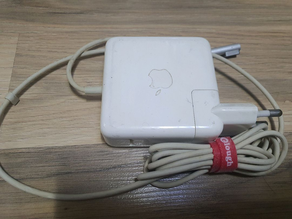 맥북프로 MacBook Pro 13인치 2010년형 팝니다 이미지