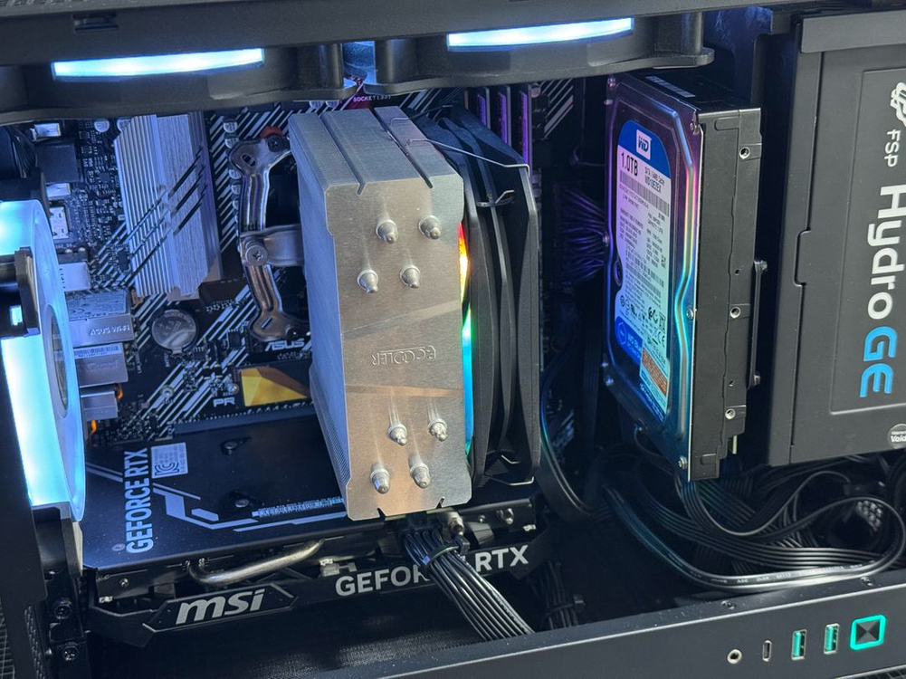 데스크탑 라데온5 5600x, RTX 4060 Ti, 64G 이미지