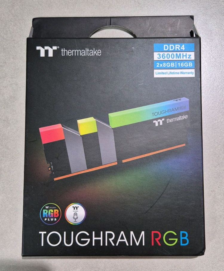 써멀테이크 DDR4 16GB 3600 CL18 TOUGHRAM RGB 블랙 (16GB(8Gx2)) 이미지