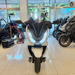 21년식 PCX125 / 47,XXXkm / 배달세팅완료 차량판매합니다 이미지