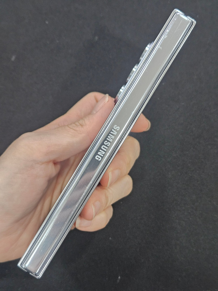 갤럭시Z폴드5 256GB 블루 이미지