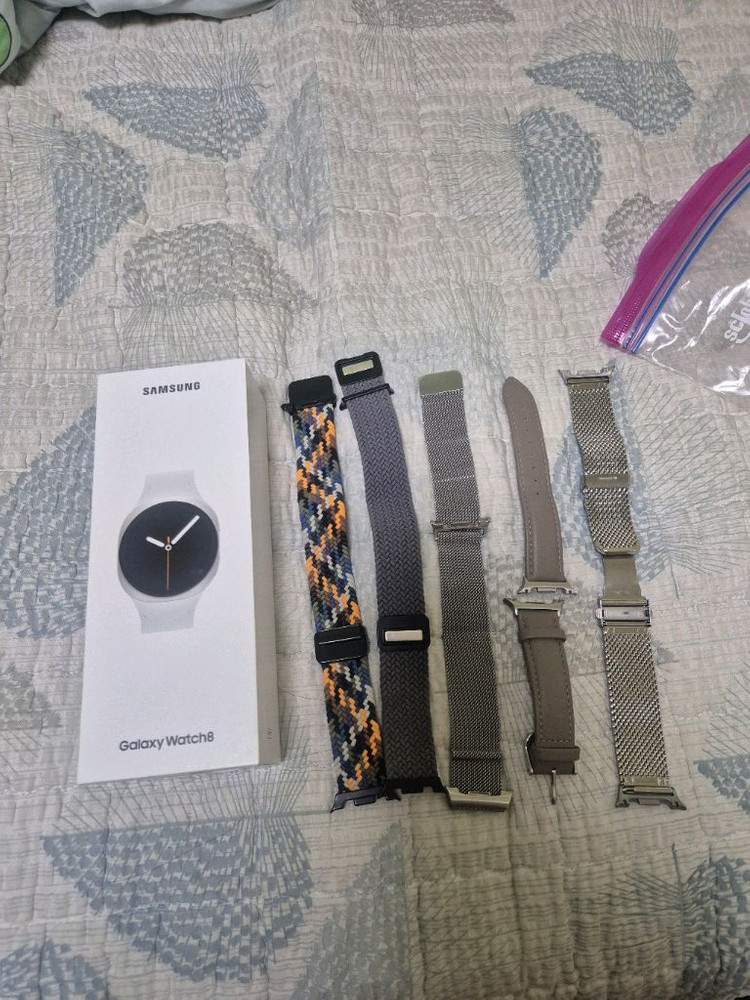 갤럭시 워치8 40mm 실버 +5종 스트랩 추가 블투용 이미지