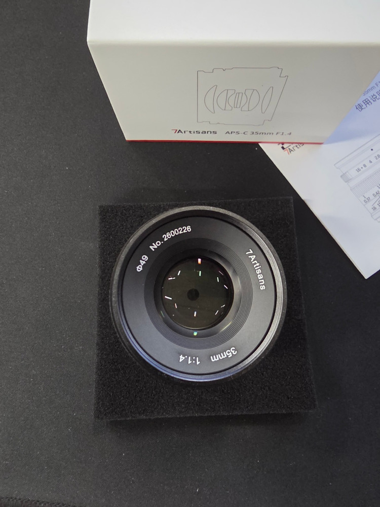 7Artisans 35mm f/1.4 7장인 후지X 마운트 풀박스판매 한번테스트해본렌즈입니다 이미지