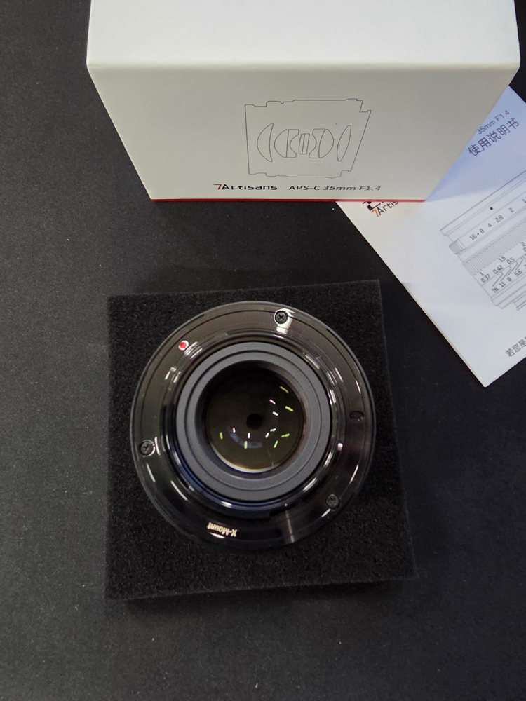 7Artisans 35mm f/1.4 7장인 후지X 마운트 풀박스판매 한번테스트해본렌즈입니다 이미지