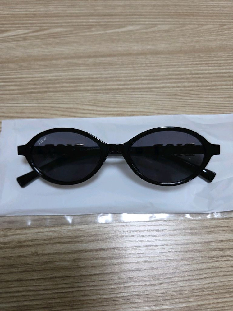 디올 선글라스 새상품 이미지
