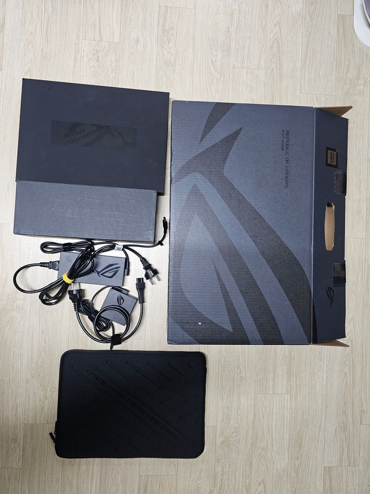 ASUS ROG 제피러스 g16 5070ti 이미지