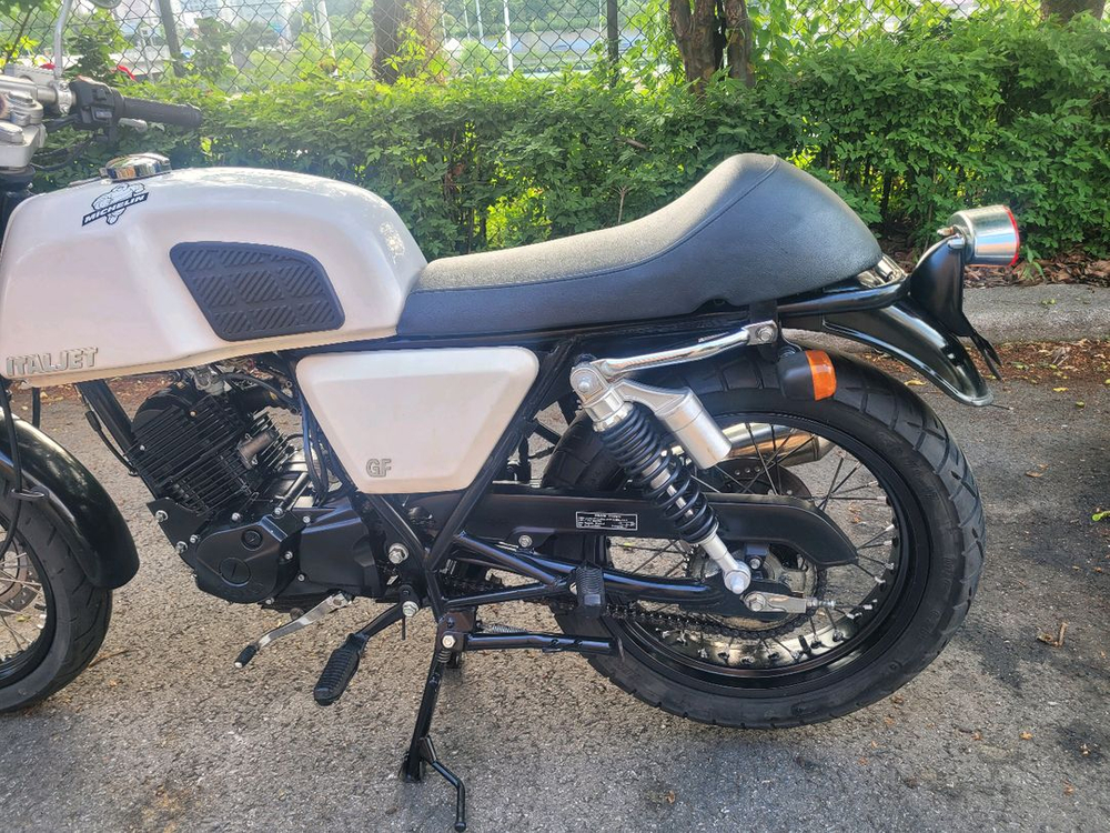 이탈젯 그리폰125cc 클래식 오토바이 이미지