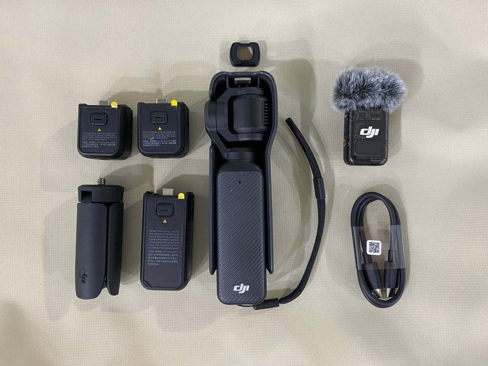 DJI 오즈모 포켓3 크리에이터 콤보 + 기타 액세서리 | 총 120만원 상당 풀세트 판매합니다 이미지