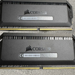 커세어 도미네이터 DDR4 16GB(8GBx2) 이미지