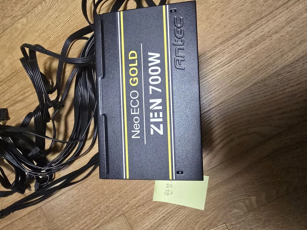 안텍 Antec NE700G 골드등급 인증 파워 서플라이 700W 이미지