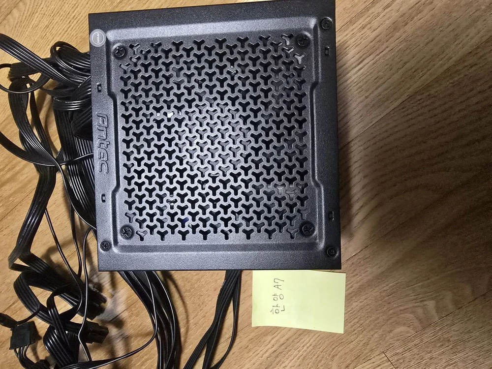 안텍 Antec NE700G 골드등급 인증 파워 서플라이 700W 이미지