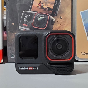[상태:Good!!][풀박스] 인스타360 에이스프로2 + 스냅샷 키트 + MOVMAX 빈티지 카메라 케이스 이미지