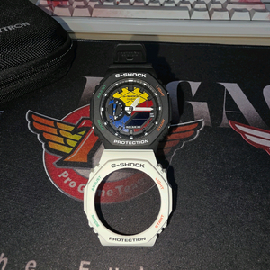 지샥 x 루빅스 큐브(GAE-2100RC-1A) 이미지