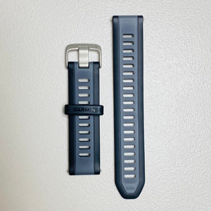 정품 가민 포러너 165 퀵릴리즈 20mm 블랙/그레이 실리콘 스트랩 판매합니다 이미지