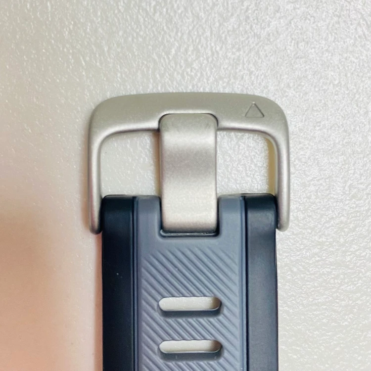 정품 가민 포러너 165 퀵릴리즈 20mm 블랙/그레이 실리콘 스트랩 판매합니다 이미지