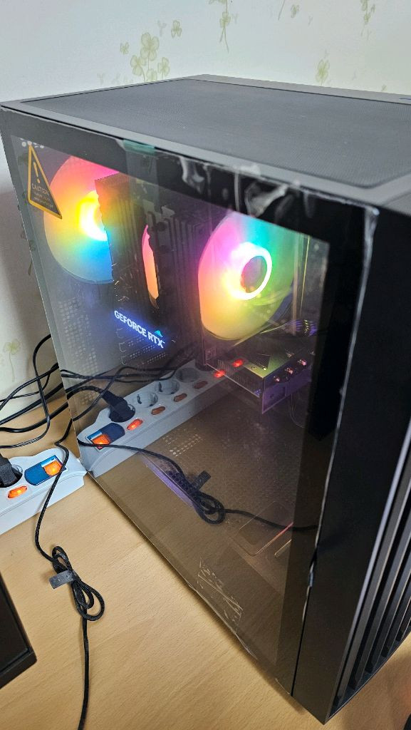 7800x3d / 5060ti / ddr5 32g램 / 1tb ssd 본체 팝니다. 이미지