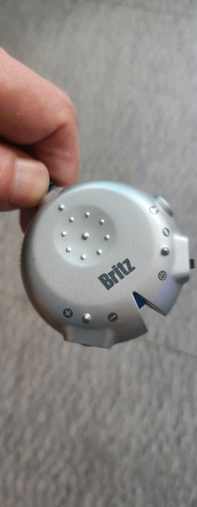 브리츠(Britz) 스피커 유선 리모컨 볼륨 컨트롤러 (RCA 타입) 이미지