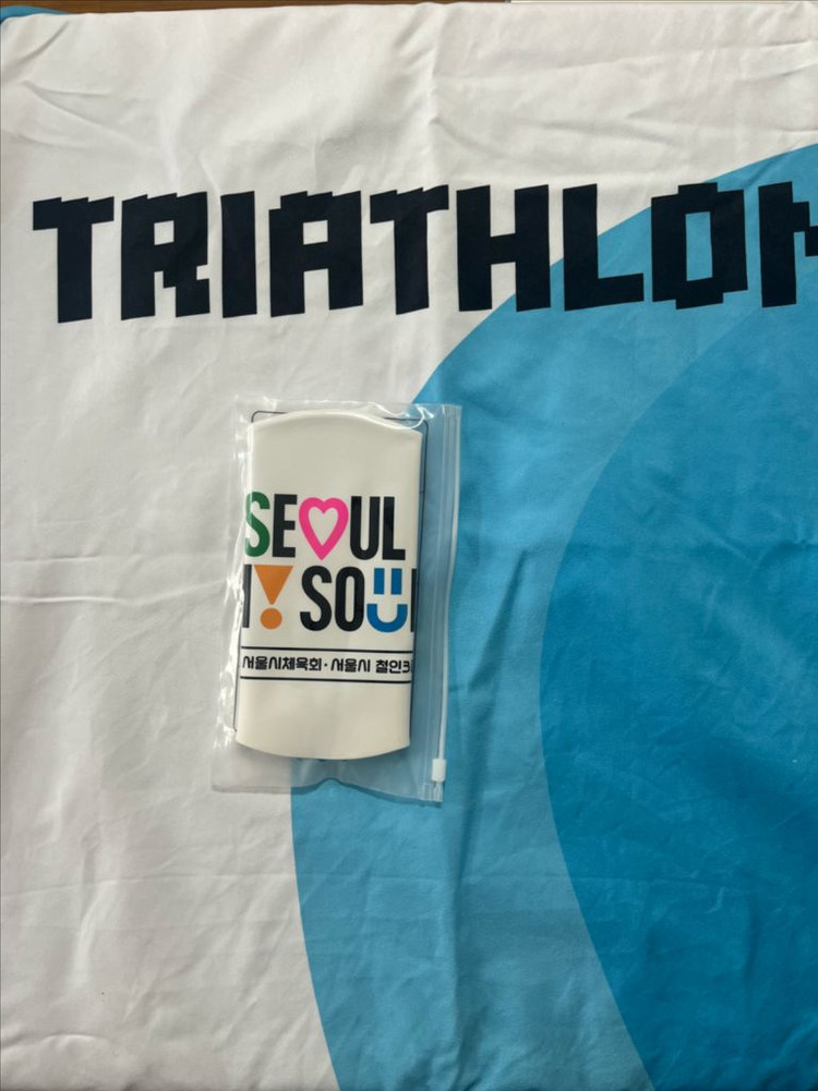 서울시장배 트라이야슬론 아쿠아슬론 기념품 수모, 판초타올 이미지