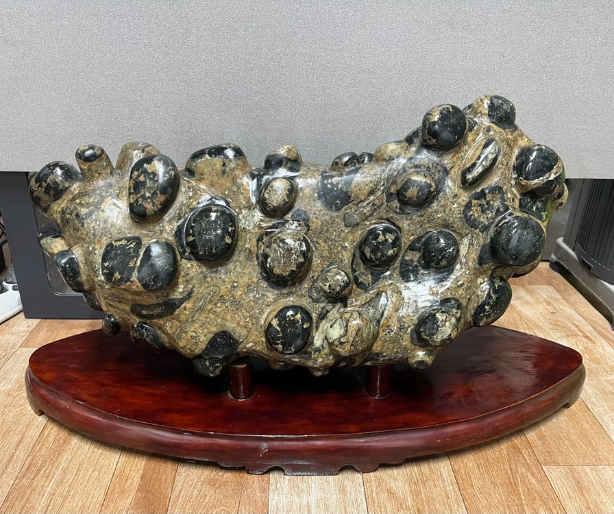 수석 무주 오산리 구상화강편마암 팝니다. 이미지