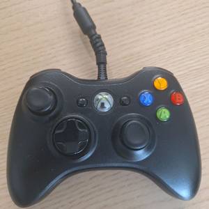 xbox360 유선컨트롤러 팝니다 이미지