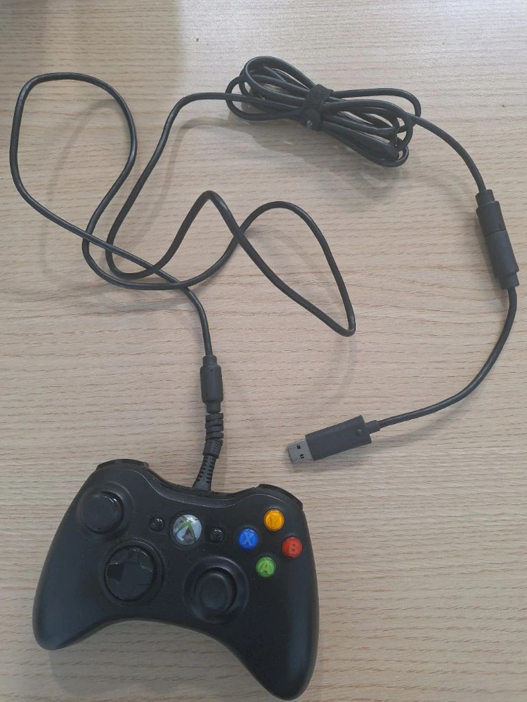 xbox360 유선컨트롤러 팝니다 이미지