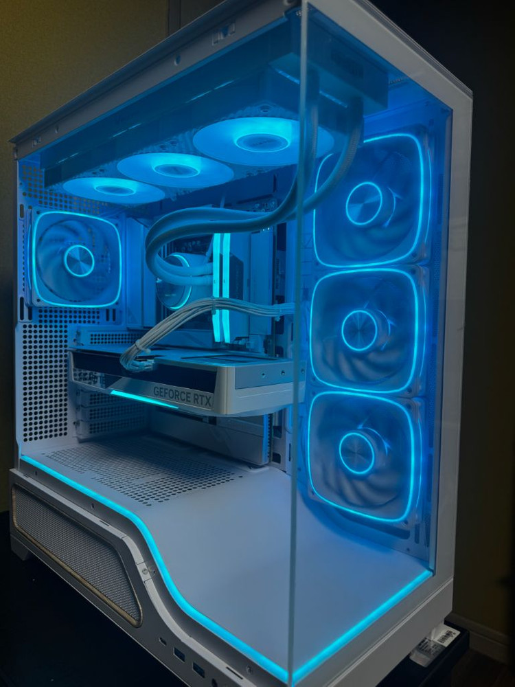 컴퓨터(9800x3d + 5070Ti) 부울경 983d08 이미지