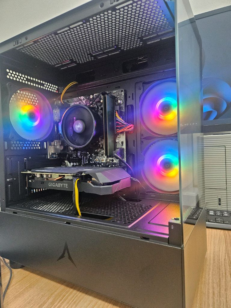 라이젠5 3600 GTX 1660슈퍼 데스크탑 팝니다 이미지